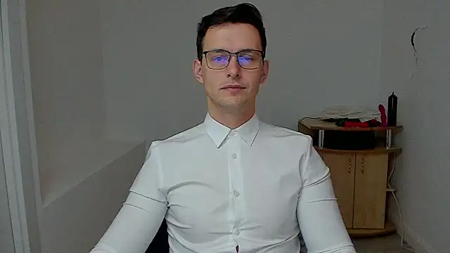 sexxymuscles4u online show from January 20, 2025, 9:03 am