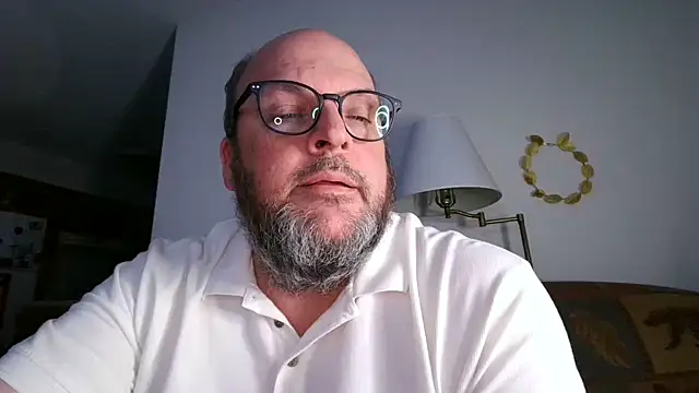 Snapshot of Ursulet_US chatting on March 4, 2026, 9:44 pm Ursulet US online show from March 4, 2026, 9:44 pm