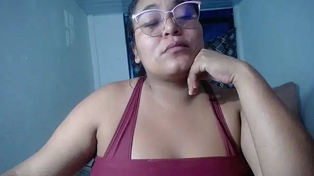Snapshot of sirena_15 chatting on January 12, 2026, 5:36 am sirena 15 online show from January 12, 2026, 5:36 am