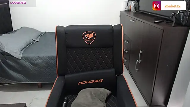 xxbbtaa online show from November 30, 2025, 7:47 pm