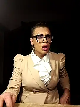 lilianashemale online show from October 28, 2025, 11:36 pm