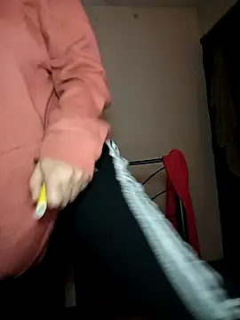 EmmaMelissa0521 online show from March 6, 2025, 5:24 am