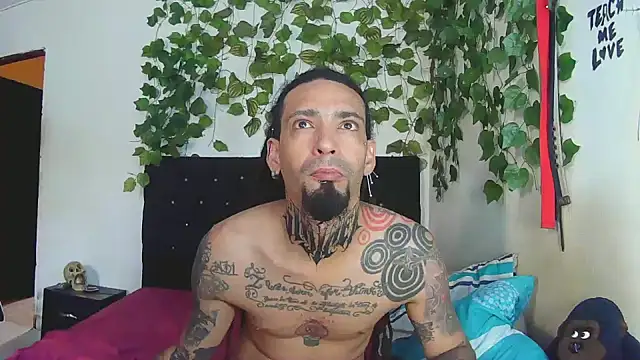 caribbeanlover1 online show from May 15, 2026, 2:04 pm