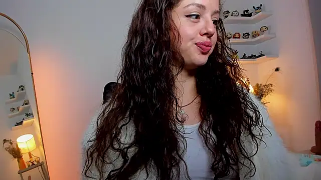 Cassandra Caiin online show from December 1, 2025, 8:15 am