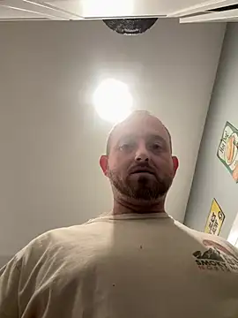 smokeymt420 online show from March 29, 2026, 5:31 am