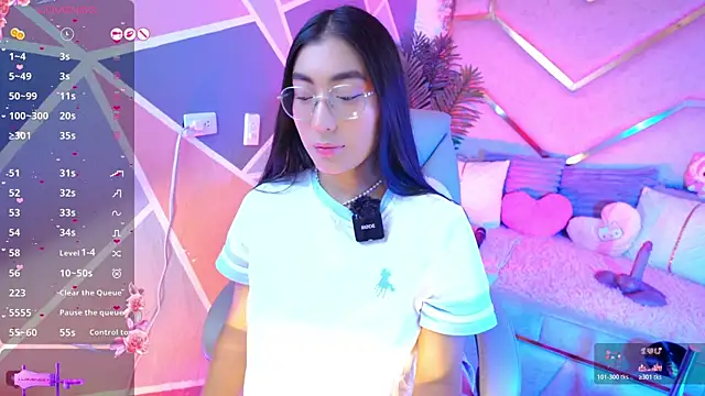 shanon- online show from June 22, 2026, 10:51 pm