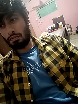 Snapshot of SimplyKarthik09 chatting on December 29, 2024, 8:26 pm SimplyKarthik09 online show from December 29, 2024, 8:26 pm