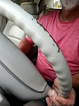 Snapshot of Yankeedave420 chatting on September 23, 2025, 4:36 pm Yankeedave420 online show from September 23, 2025, 4:36 pm