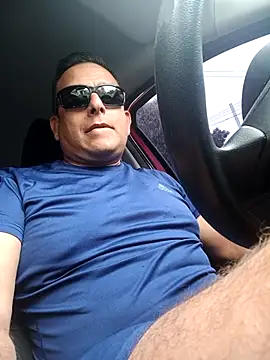 chicoguapo8 online show from January 13, 2026, 7:40 pm