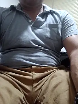 chicoguapo8 online show from April 18, 2026, 2:36 am