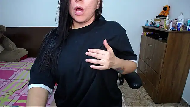 Snapshot of alexa_milsf chatting on November 25, 2025, 2:34 am alexa milsf online show from November 25, 2025, 2:34 am