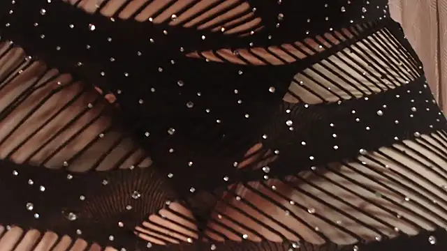 Estefani 32 online show from October 10, 2025, 5:14 pm