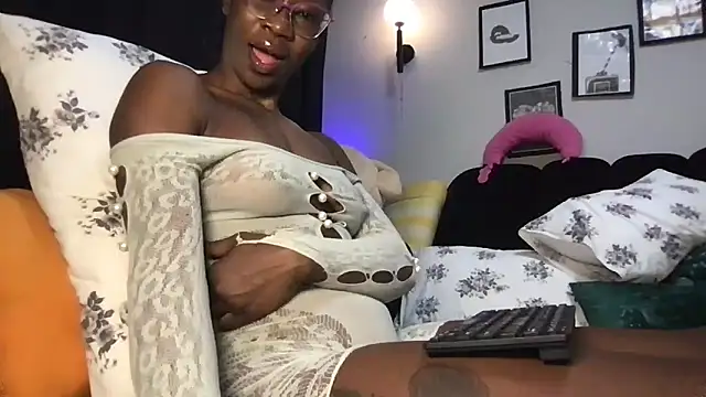 choco petite online show from March 2, 2026, 3:51 am