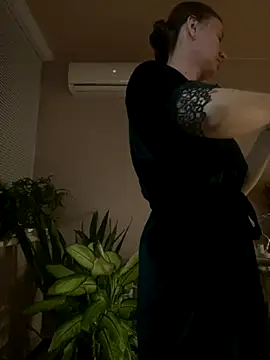 Flossy Vettie online show from November 8, 2025, 3:26 pm