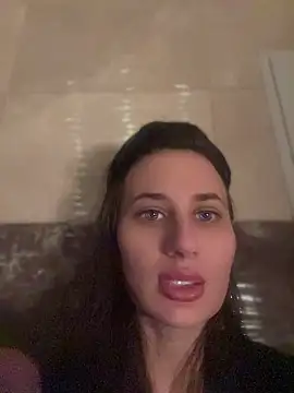 Snapshot of Flossy_Vettie chatting on May 21, 2026, 1:19 pm Flossy Vettie online show from May 21, 2026, 1:19 pm