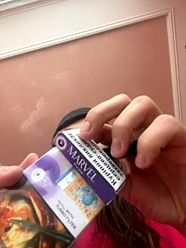 Flossy Vettie online show from October 28, 2025, 11:31 am