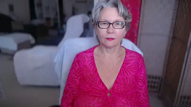 Snapshot of petradaniels chatting on July 29, 2026, 1:16 am petradaniels online show from July 29, 2026, 1:16 am