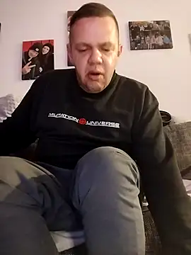 bigdicksperm83 online show from February 19, 2026, 12:51 am