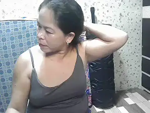 Snapshot of yummytitsxxx168 chatting on February 27, 2025, 2:14 am yummytitsxxx168 online show from February 27, 2025, 2:14 am