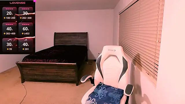 Snapshot of britteebee chatting on March 29, 2026, 3:19 am britteebee online show from March 29, 2026, 3:19 am