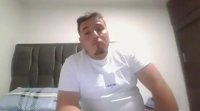 antonycruz online show from December 19, 2024, 3:29 am