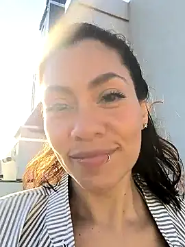 Snapshot of SamyJones9 chatting on December 21, 2025, 9:48 pm SamyJones9 online show from December 21, 2025, 9:48 pm