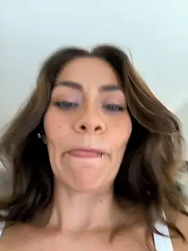 Snapshot of SamyJones9 chatting on March 8, 2026, 11:08 pm SamyJones9 online show from March 8, 2026, 11:08 pm