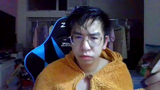 charlie xdd online show from March 18, 2025, 1:12 pm