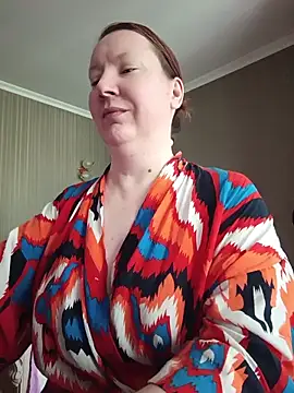 Snapshot of GoddessLara chatting on June 12, 2026, 1:36 am GoddessLara online show from June 12, 2026, 1:36 am