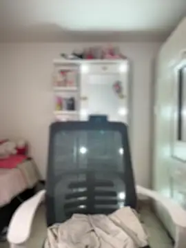 Snapshot of Emmily_19 chatting on September 24, 2025, 11:32 pm Emmily 19 online show from September 24, 2025, 11:32 pm