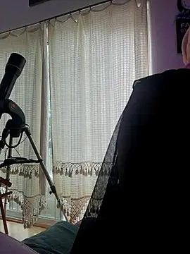 Snapshot of ScarletCallings420 chatting on February 23, 2025, 9:59 pm ScarletCallings420 online show from February 23, 2025, 9:59 pm