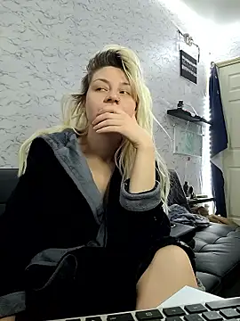 Snapshot of ScarletCallings420 chatting on January 11, 2026, 8:16 pm ScarletCallings420 online show from January 11, 2026, 8:16 pm