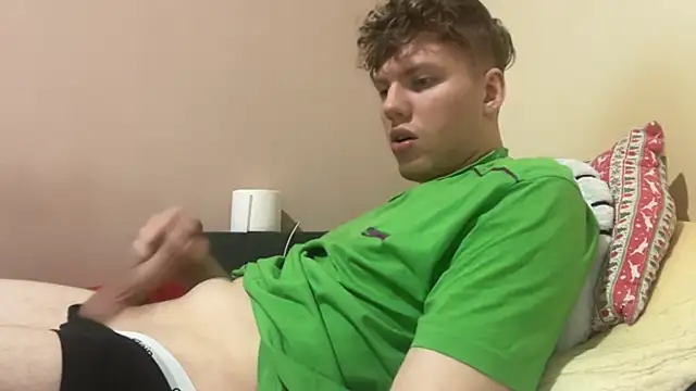 Snapshot of sexybooii6968 chatting on December 3, 2025, 2:16 pm sexybooii6968 online show from December 3, 2025, 2:16 pm