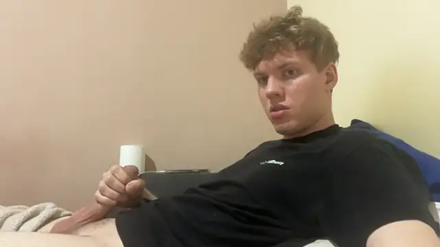 Snapshot of sexybooii6968 chatting on November 15, 2025, 8:13 pm sexybooii6968 online show from November 15, 2025, 8:13 pm