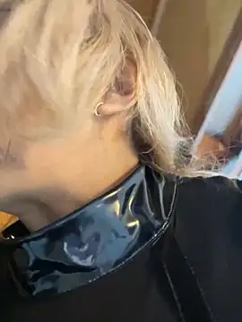 Snapshot of scarlett_sexx69 chatting on March 27, 2026, 11:44 am scarlett sexx69 online show from March 27, 2026, 11:44 am