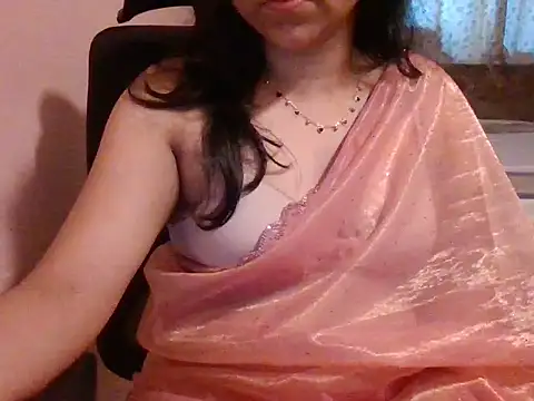 Snapshot of Pinky_4 chatting on October 4, 2025, 9:33 am Pinky 4 online show from October 4, 2025, 9:33 am