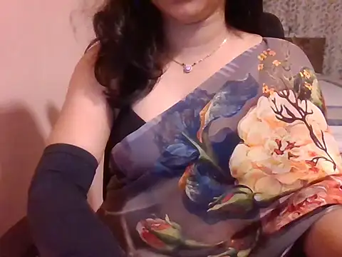 Snapshot of Pinky_4 chatting on October 14, 2025, 5:46 pm Pinky 4 online show from October 14, 2025, 5:46 pm