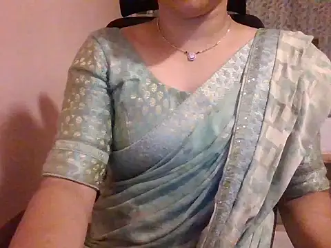 Snapshot of Pinky_4 chatting on September 10, 2025, 5:12 pm Pinky 4 online show from September 10, 2025, 5:12 pm