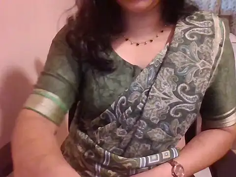 Snapshot of Pinky_4 chatting on November 9, 2025, 2:26 am Pinky 4 online show from November 9, 2025, 2:26 am