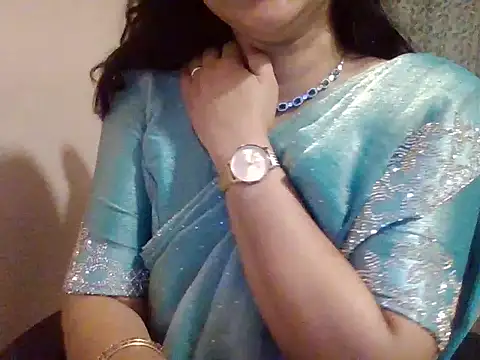 Snapshot of Pinky_4 chatting on December 2, 2025, 12:51 pm Pinky 4 online show from December 2, 2025, 12:51 pm