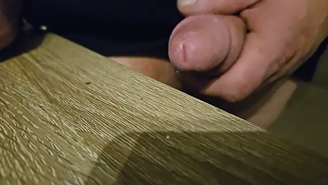 Snapshot of drm4ple3 chatting on January 8, 2026, 4:57 pm drm4ple3 online show from January 8, 2026, 4:57 pm