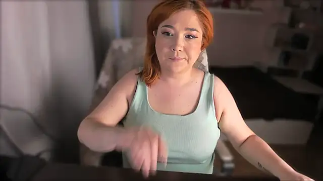 Snapshot of Vi-Vixen chatting on April 5, 2026, 1:29 pm Vi-Vixen online show from April 5, 2026, 1:29 pm