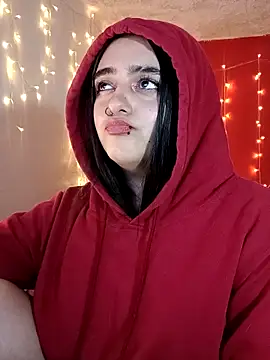 IvonneT online show from March 3, 2025, 1:38 am