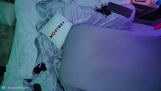 Janemasqueradeporn online show from February 27, 2025, 11:15 pm