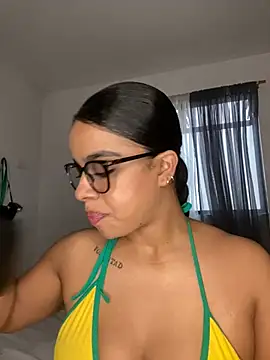 trianawhite online show from March 27, 2026, 3:24 pm