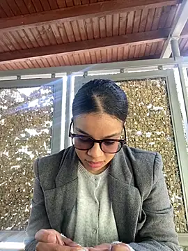 trianawhite online show from February 19, 2026, 4:48 pm