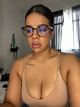 trianawhite online show from March 31, 2026, 4:20 pm