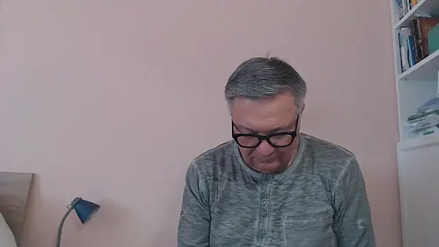 Snapshot of YOU6me chatting on April 29, 2026, 9:46 am YOU6me online show from April 29, 2026, 9:46 am