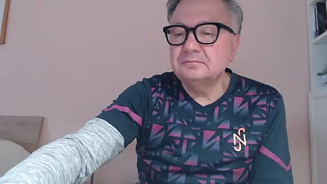 YOU6me online show from February 11, 2026, 8:25 am