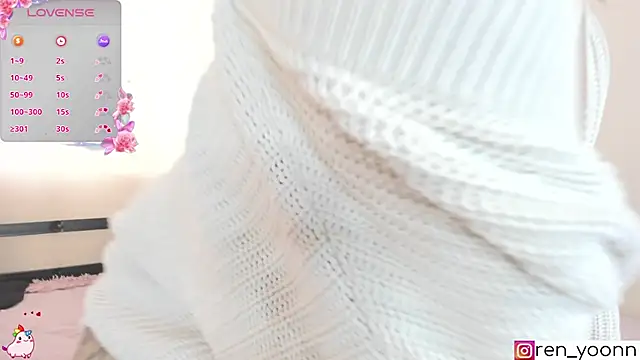 Snapshot of Ren_yoon chatting on February 22, 2025, 7:45 am Ren yoon online show from February 22, 2025, 7:45 am